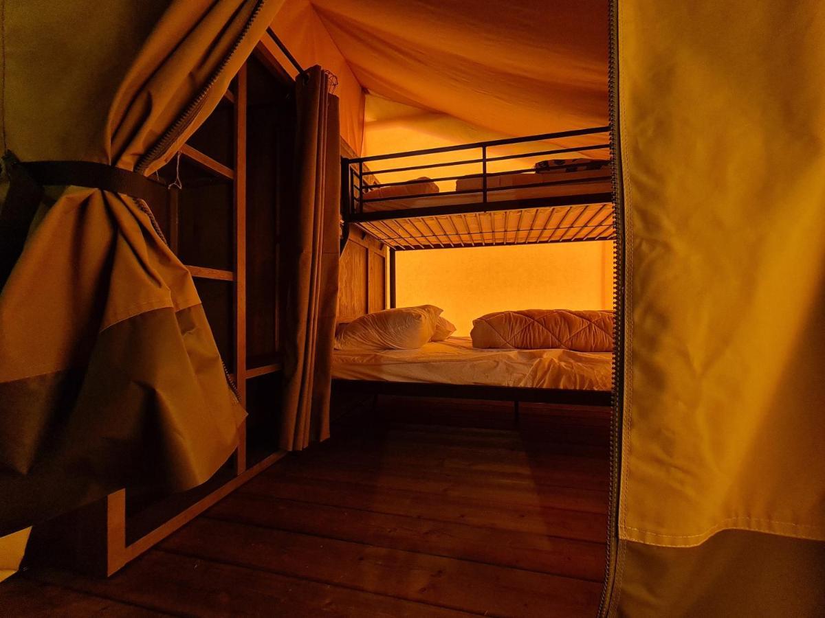 Camping A La Ferme - Hebergements Insolites Cerisy-la-Foret Luaran gambar