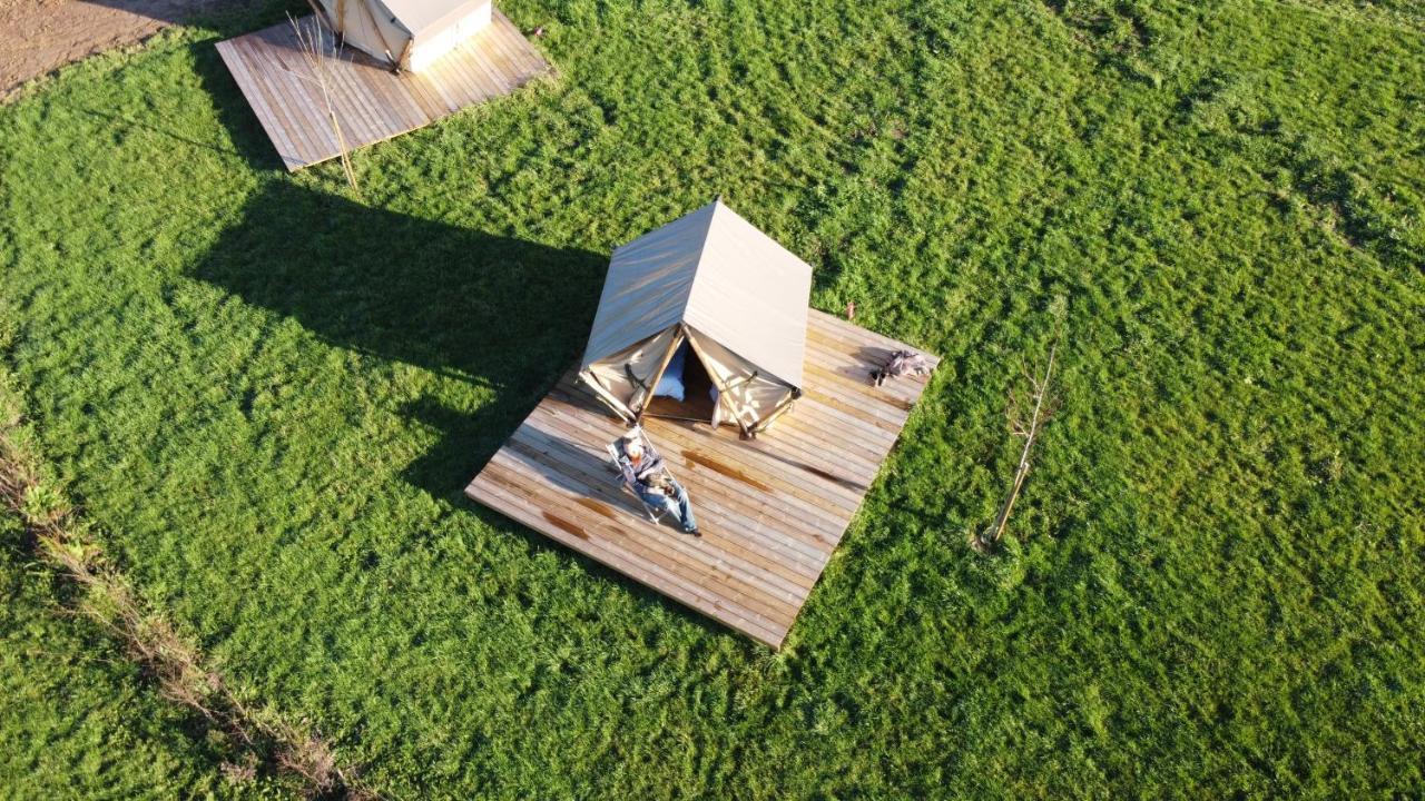 Camping A La Ferme - Hebergements Insolites Cerisy-la-Foret Luaran gambar