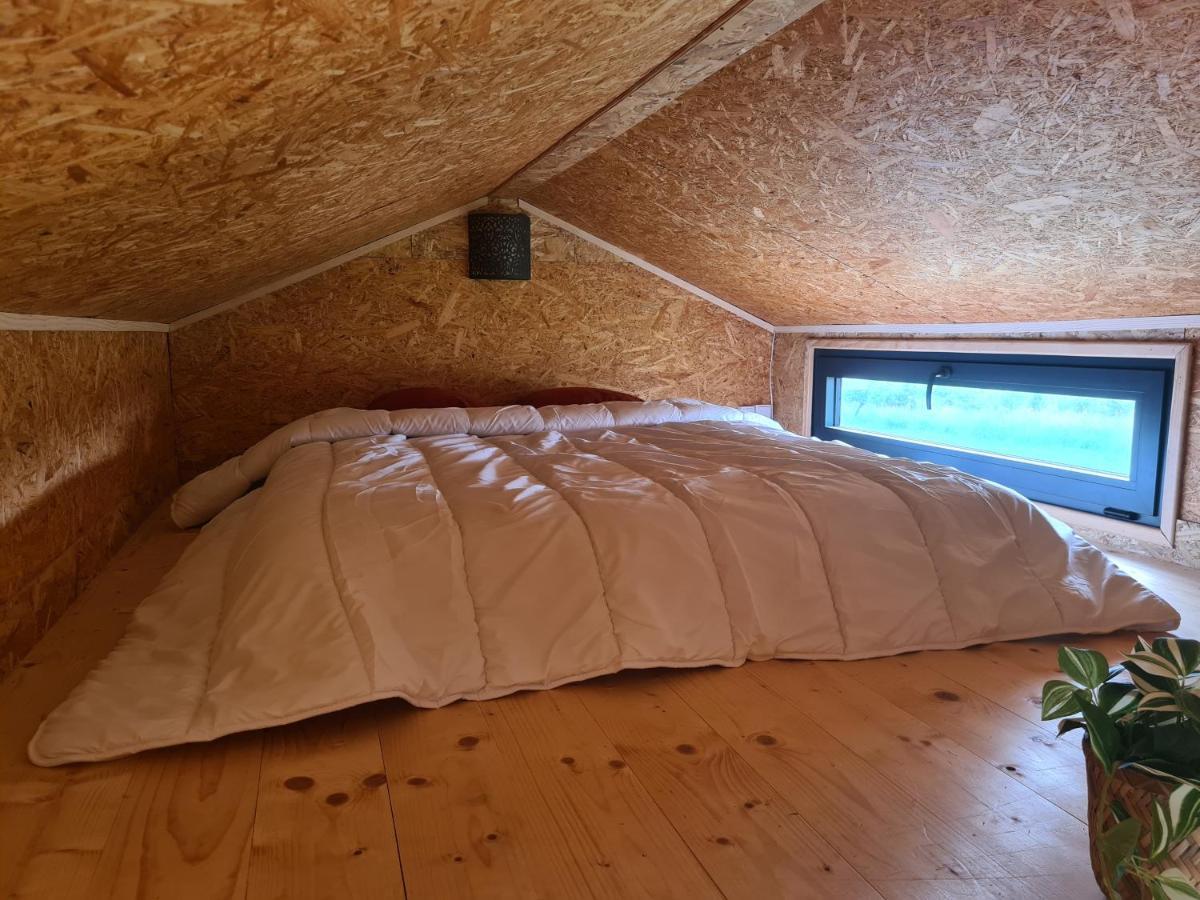 Camping A La Ferme - Hebergements Insolites Cerisy-la-Foret Luaran gambar