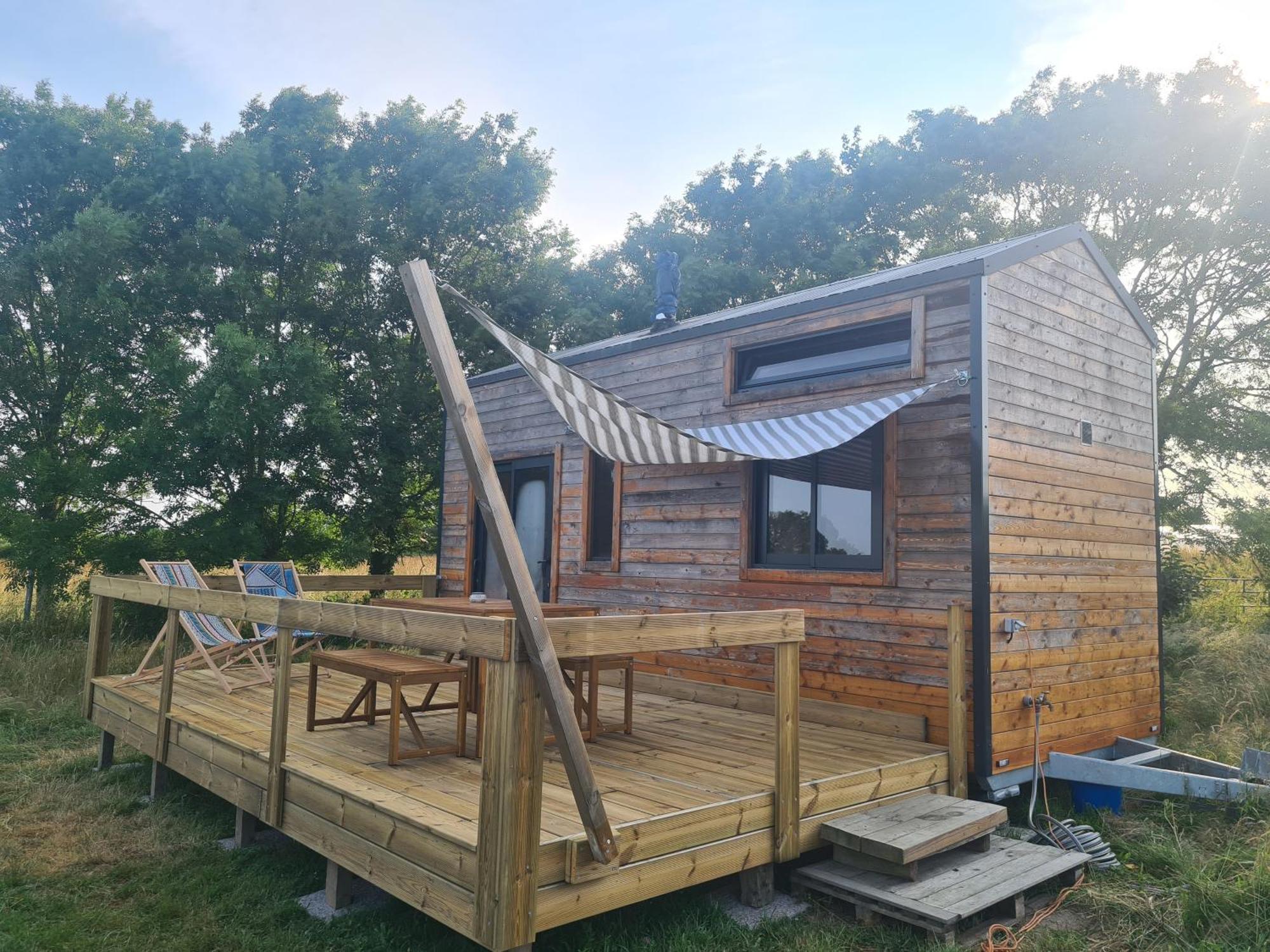 Camping A La Ferme - Hebergements Insolites Cerisy-la-Foret Luaran gambar